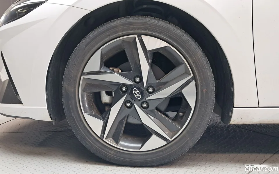 Hyundai Avante 1.6 2022 — миниатюра 5