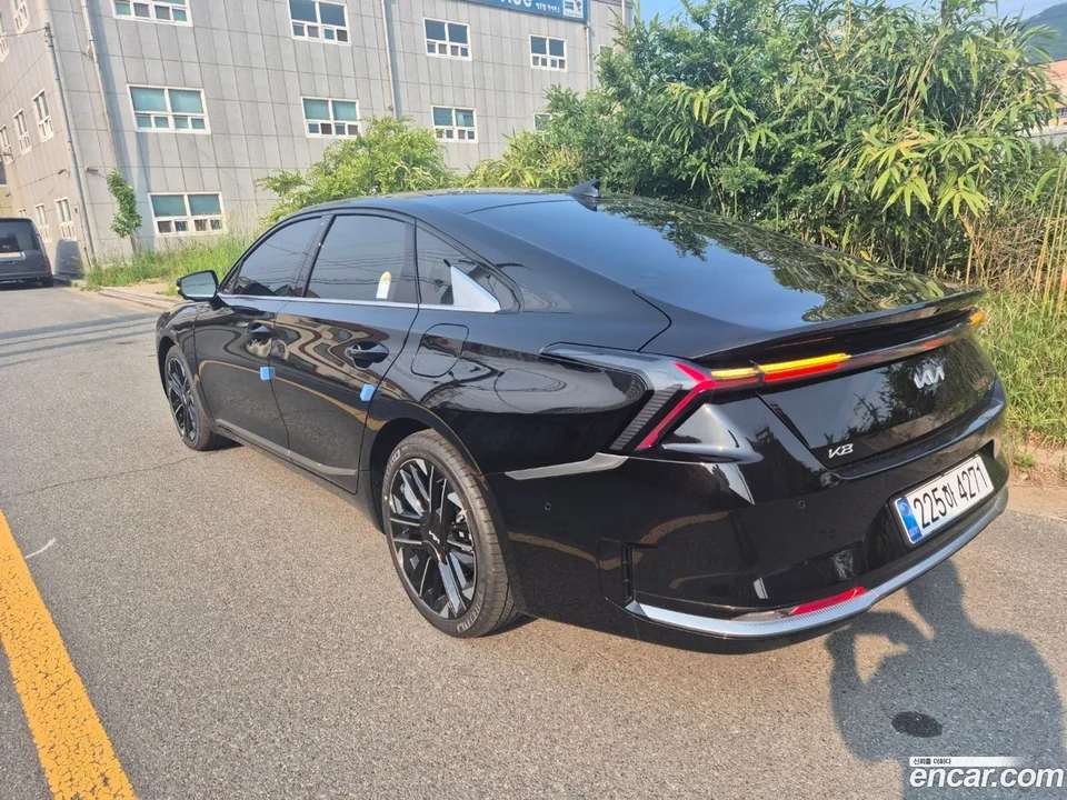 Kia K8 Hybrid 2025 — thumbnail 3