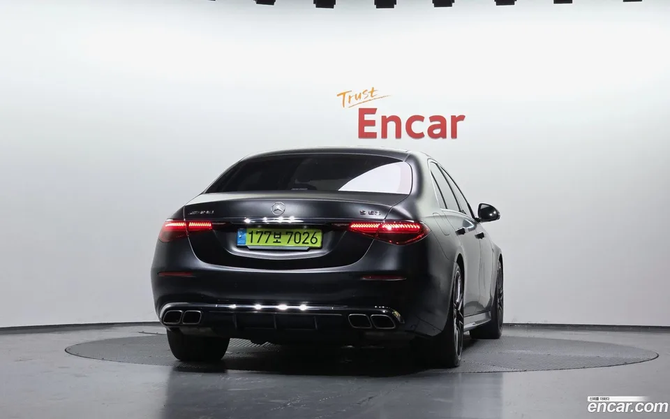 Mercedes-Benz S-Class AMG S63 E 4MATIC 2024 — thumbnail 4