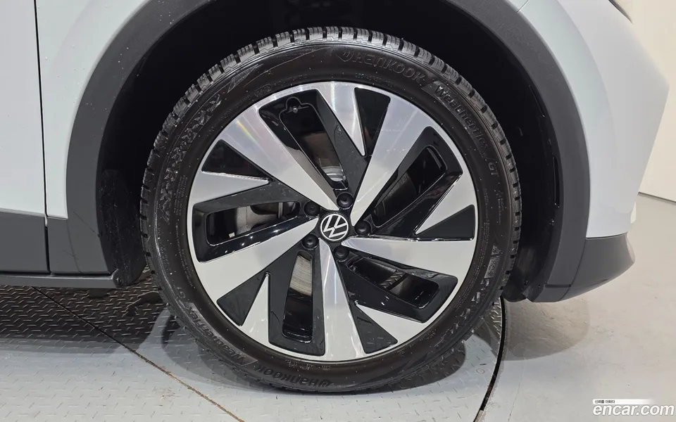 Volkswagen ID.4 2025 — thumbnail 2