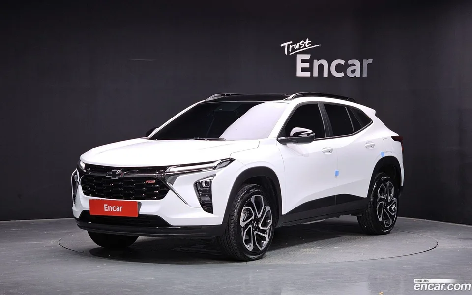 Chevrolet Trax Crossover 1.2 RS 2024 — photo 1, buy with delivery to Moscow