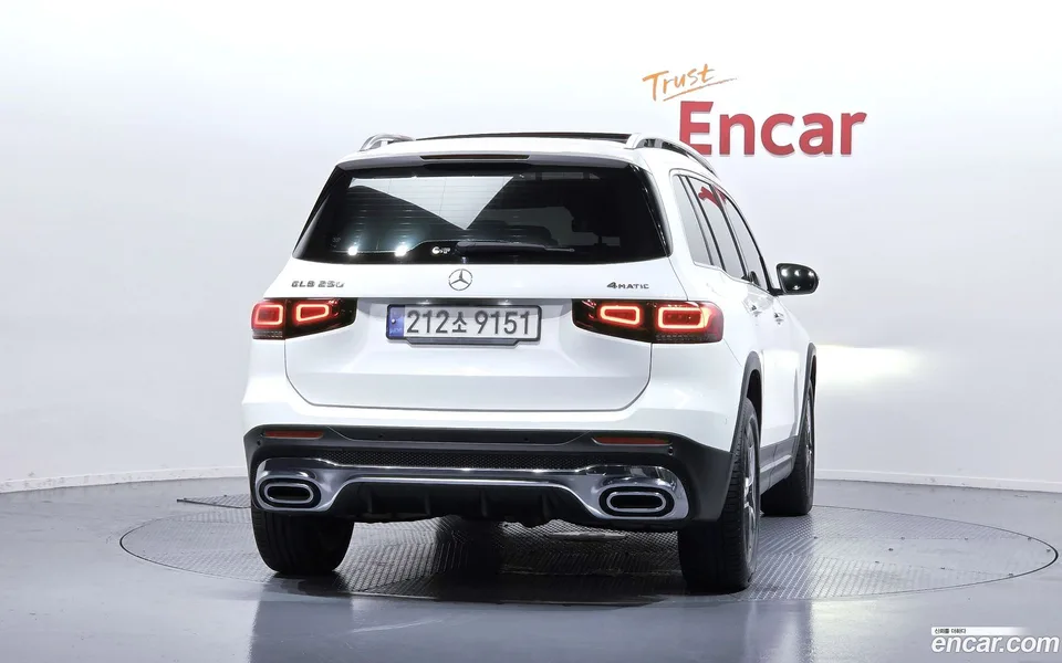 Mercedes-Benz GLB-Class GLB250 4MATIC 2022 — thumbnail 4