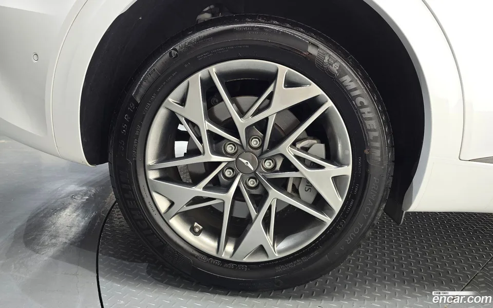 Genesis GV70 2.5T 2WD 2023 — thumbnail 5