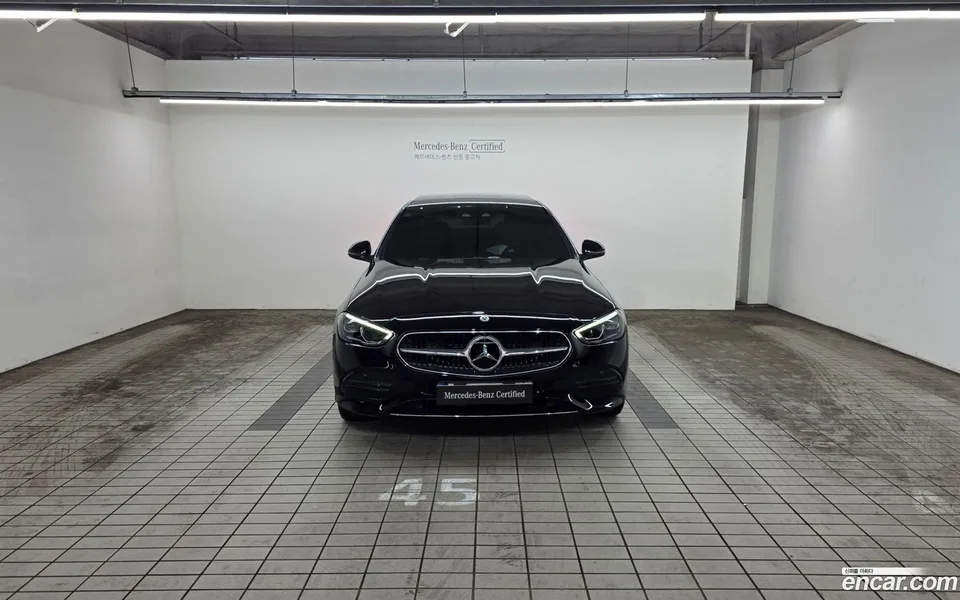 Mercedes-Benz C-Class C300 4MATIC 2023 — thumbnail 3