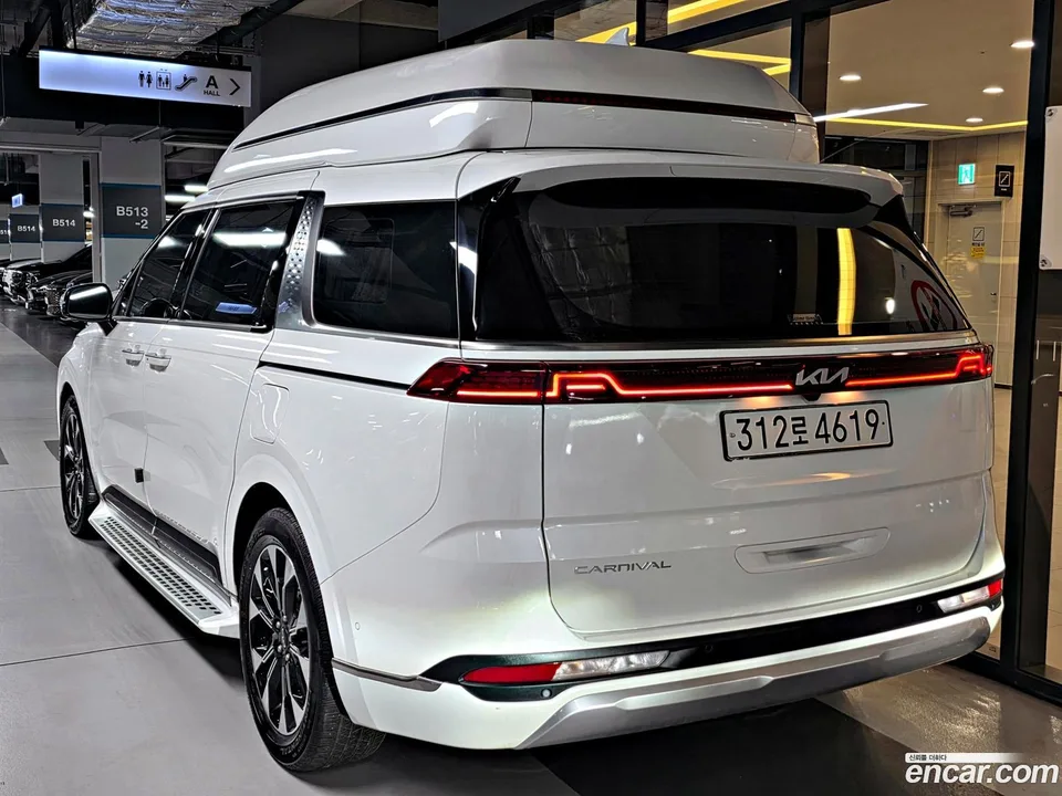 Kia Carnival 9 2022 — thumbnail 2