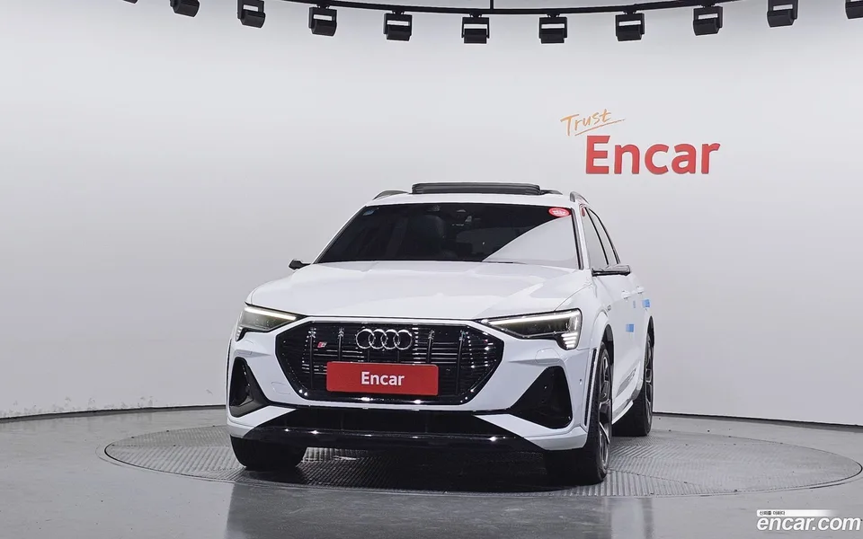 Audi e-tron S 2023 — thumbnail 3
