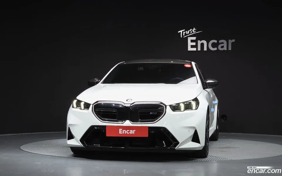 BMW M5 M5 2025 — миниатюра 3