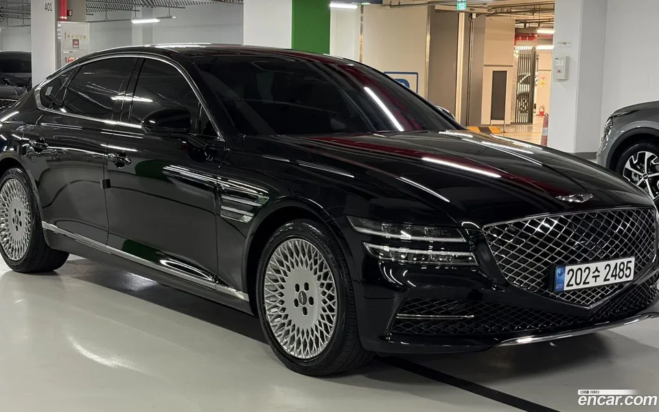 Genesis G80 2.5 AWD 2023 — thumbnail 2