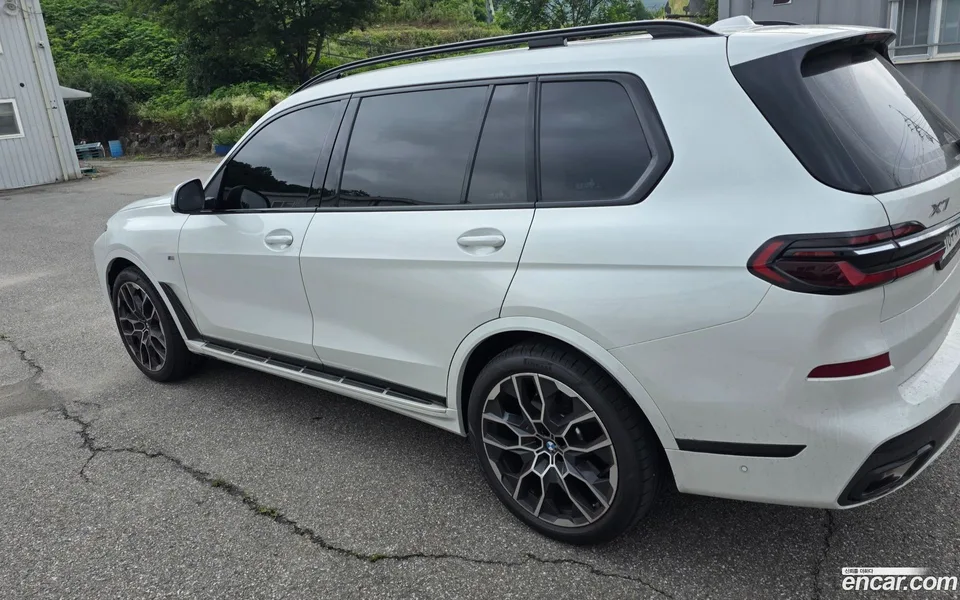 BMW X7 xDrive 40i M 6 2026 — миниатюра 5