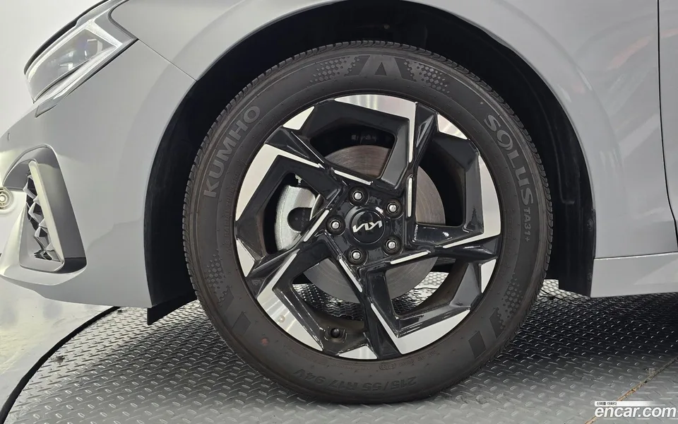 Kia K5 1.6 2025 — thumbnail 2