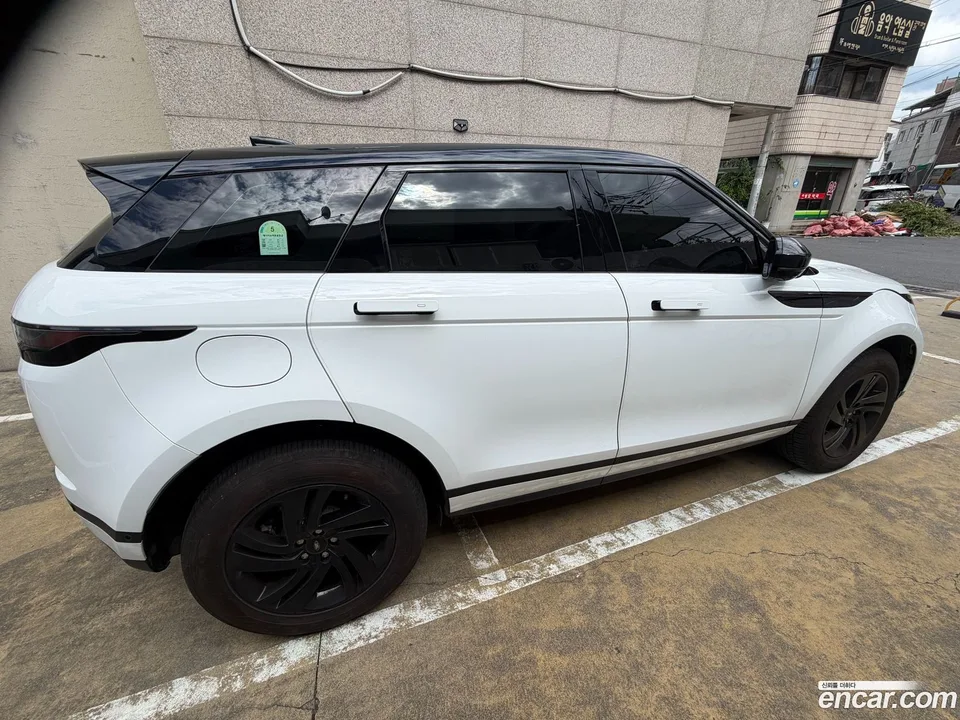 Land Rover Range Rover Evoque P250 S 2024 — миниатюра 3