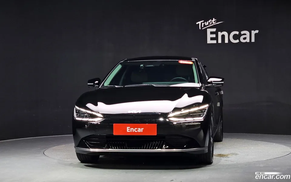 Kia EV6 2023 — thumbnail 3