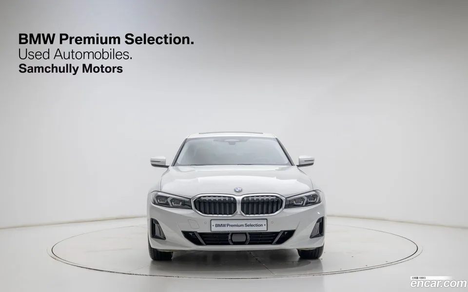BMW 3 Series 320i 2025 — thumbnail 2