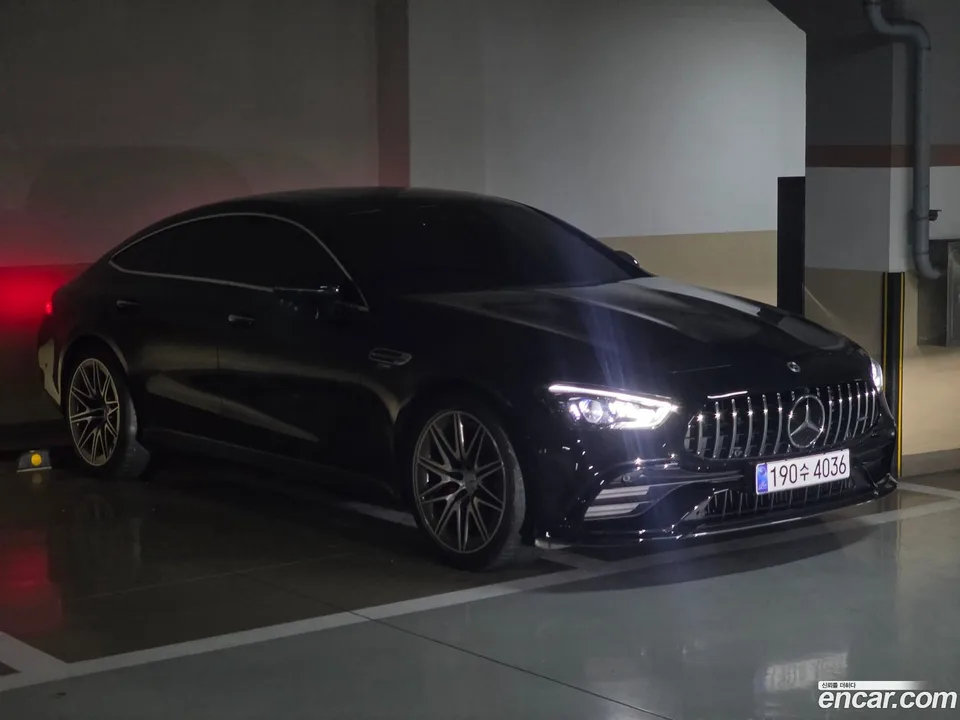 Mercedes-Benz AMG GT 4 43 4MATIC+ 2023 — thumbnail 4
