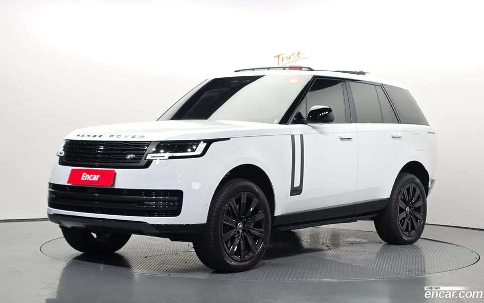 Land Rover Range Rover P550E AB 2025 — photo 1, buy with delivery to Moscow