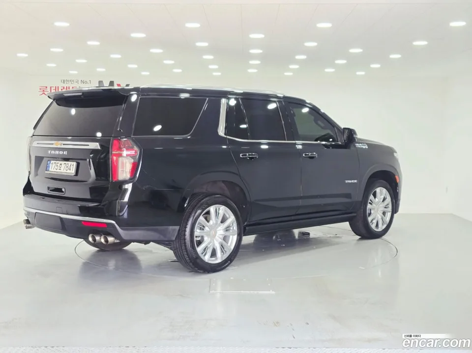Chevrolet Tahoe 6.2 4WD 2022 — thumbnail 2