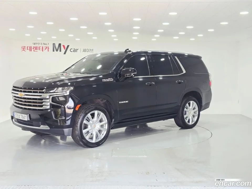 Chevrolet Tahoe 6.2 4WD 2022 — photo 1, buy with delivery to Moscow