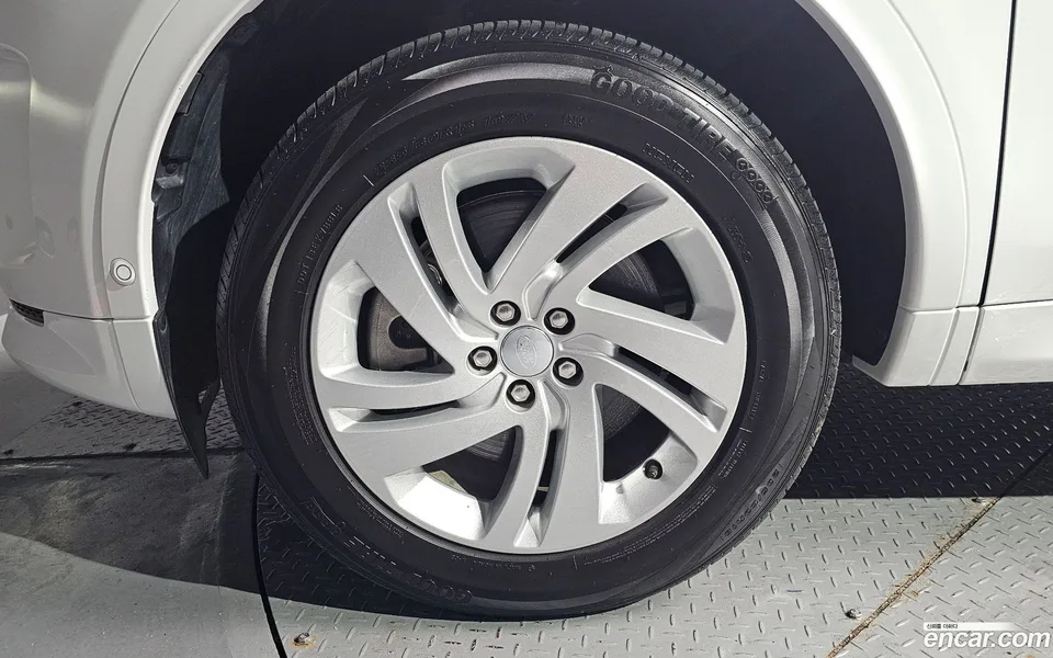 Land Rover Discovery Sport P250 S 2025 — thumbnail 2