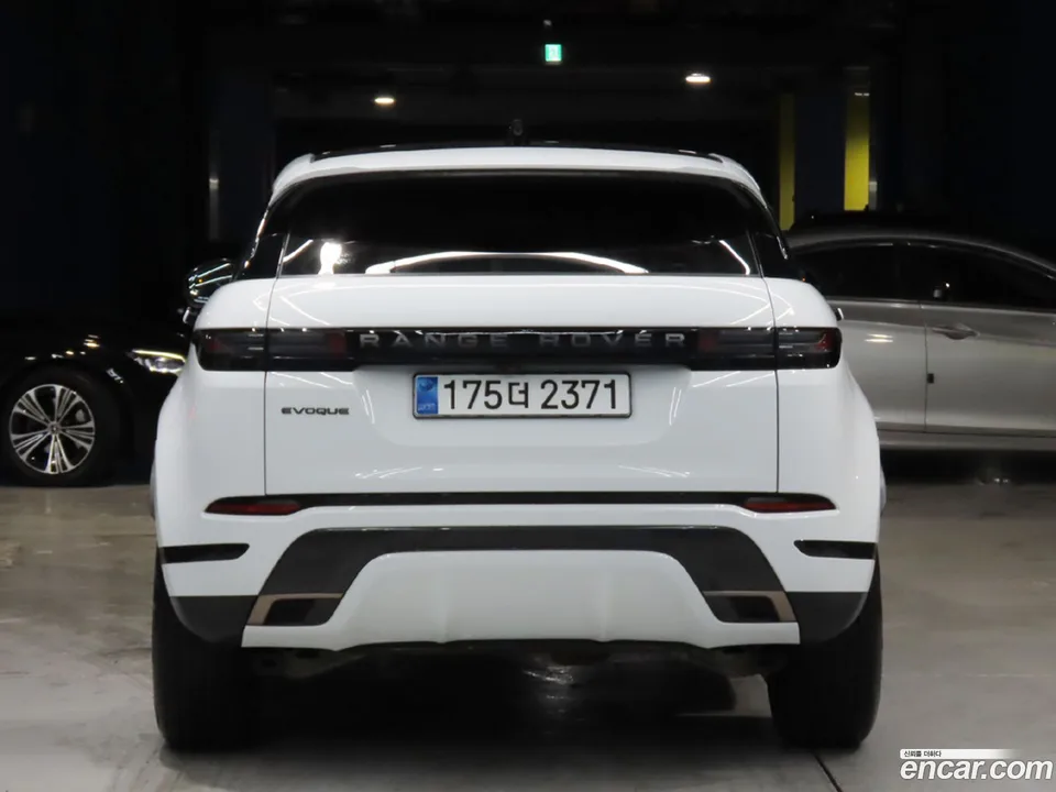 Land Rover Range Rover Evoque P250 SE 2024 — thumbnail 4