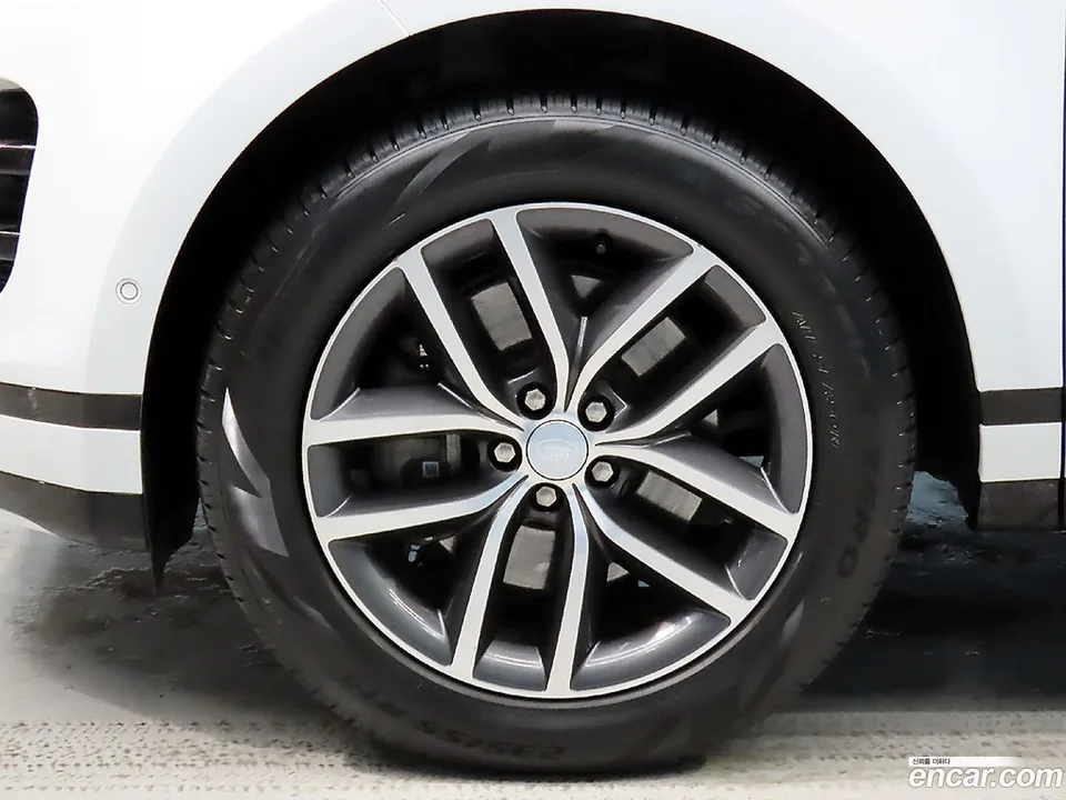 Land Rover Range Rover Evoque P250 SE 2024 — thumbnail 5