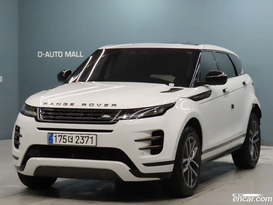 Land Rover Range Rover Evoque P250 SE 2024 — photo 1, buy with delivery to Moscow