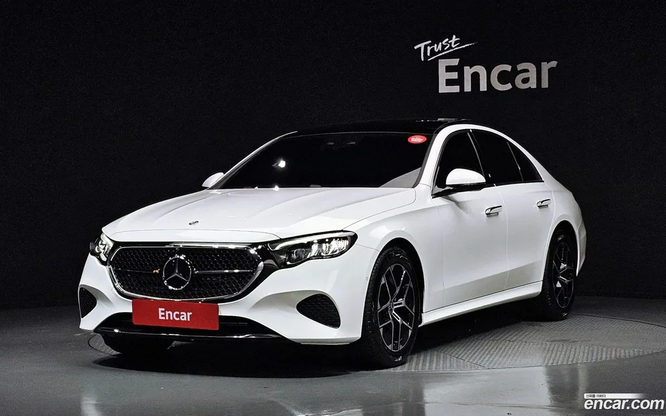 Mercedes-Benz E-Class E200 2025 — photo 1, buy with delivery to Moscow