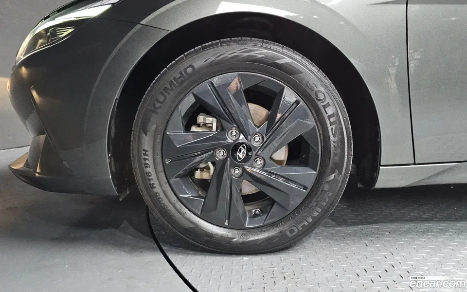 Hyundai Avante 1.6 2023 — миниатюра 2