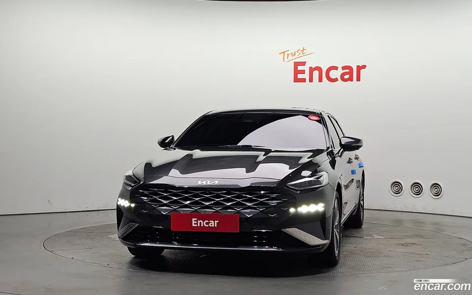 Kia K8 Hybrid 2023 — thumbnail 3
