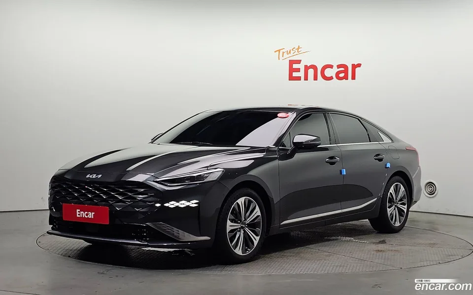 Kia K8 Hybrid 2023 — photo 1, buy with delivery to Moscow