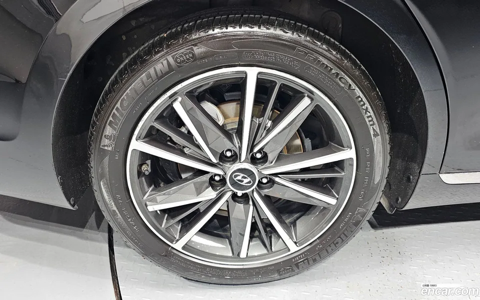 Hyundai Grandeur IG 3.3 2022 — thumbnail 2