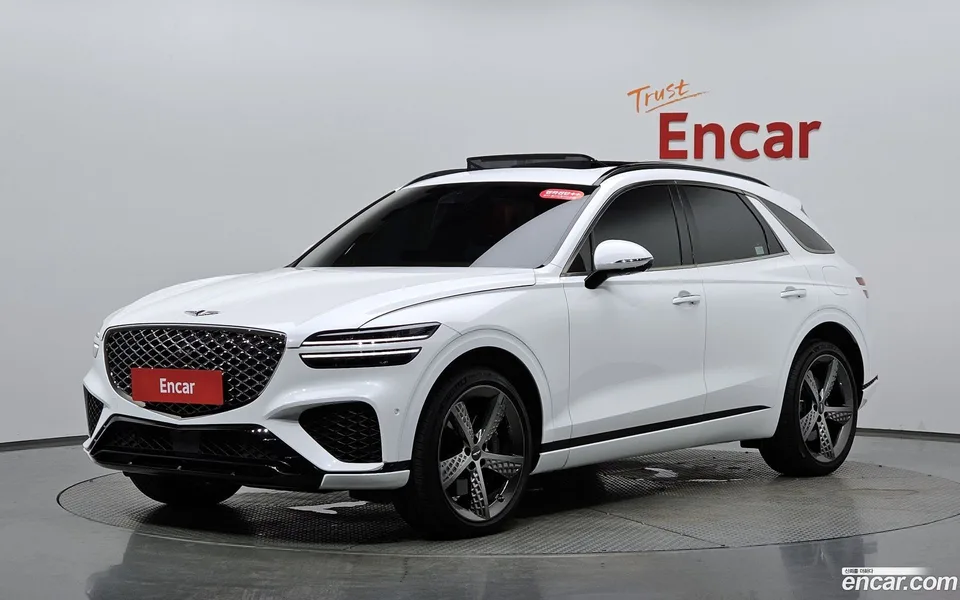 Genesis GV70 2.5T AWD 2022 — photo 1, buy with delivery to Moscow