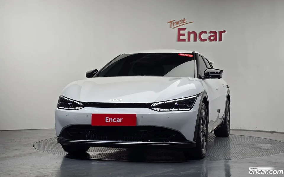 Kia EV6 2023 — thumbnail 3