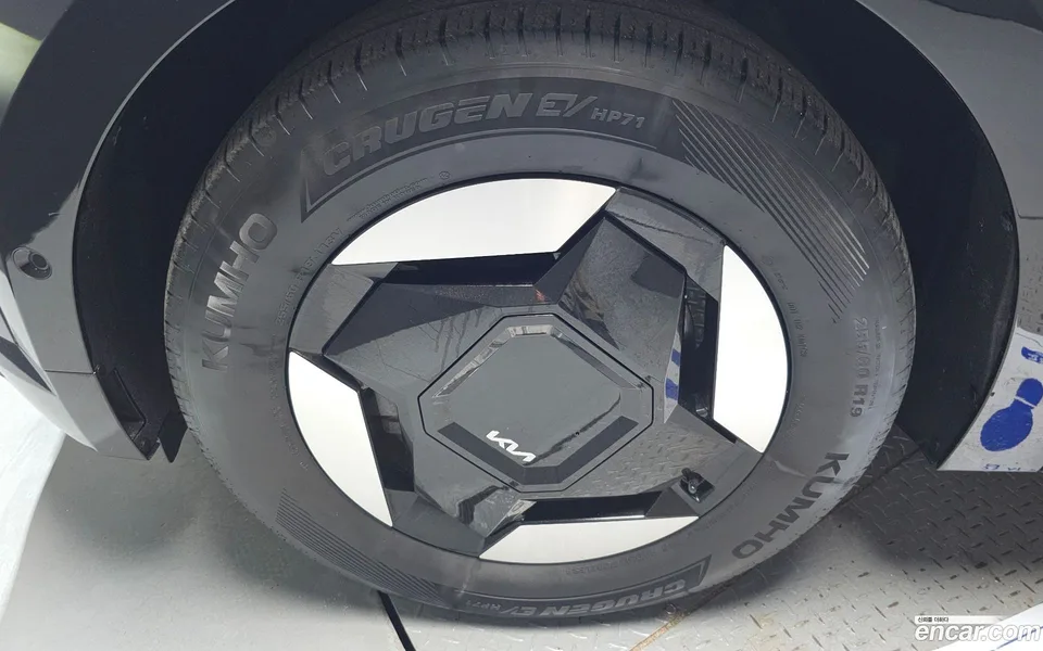 Kia EV9 4WD 2023 — thumbnail 5