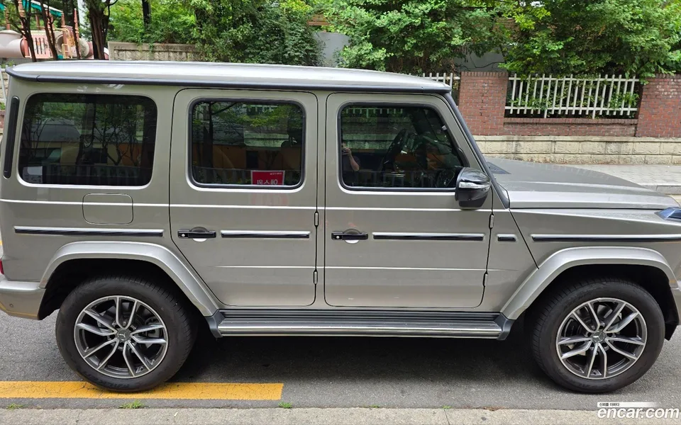Mercedes-Benz G-Class G450d 2025 — thumbnail 2