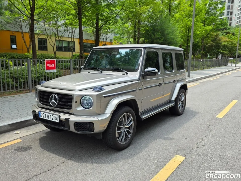 Mercedes-Benz G-Class G450d 2025 — thumbnail 3