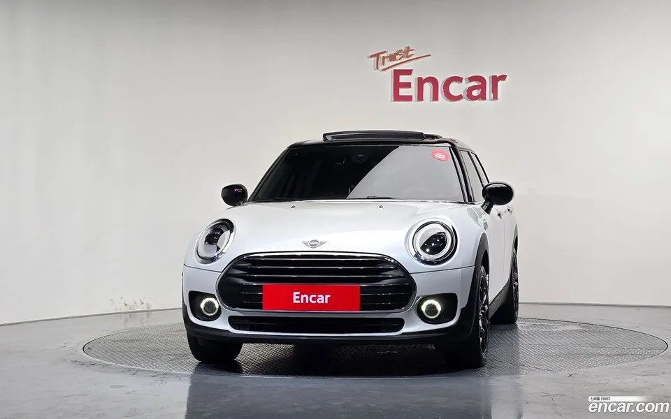MINI Cooper Clubman 2023 — thumbnail 3