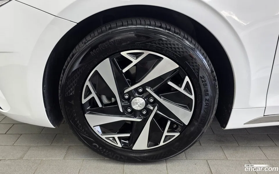 Hyundai Grandeur IG Hybrid 2022 — thumbnail 2