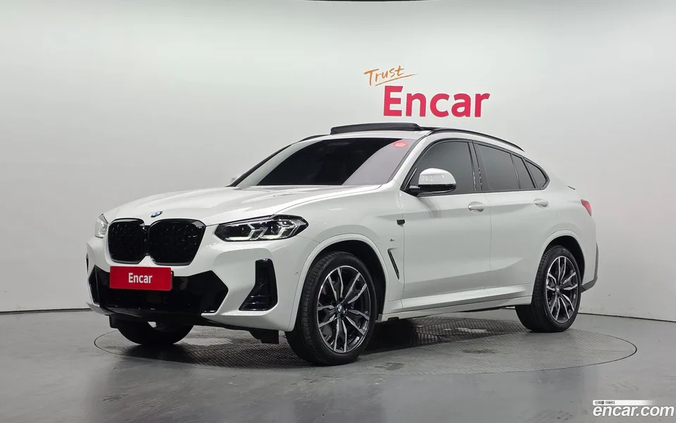 BMW X4 xDrive20i M 2024 — photo 1, buy with delivery to Moscow