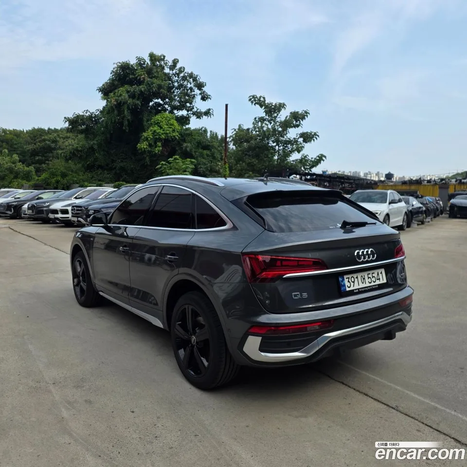 Audi Q5 45 TFSI 2023 — thumbnail 4
