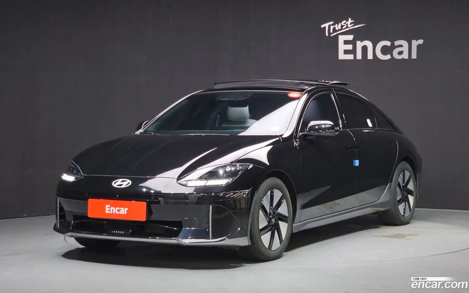Hyundai Ioniq 6 AWD 2023 — photo 1, buy with delivery to Moscow