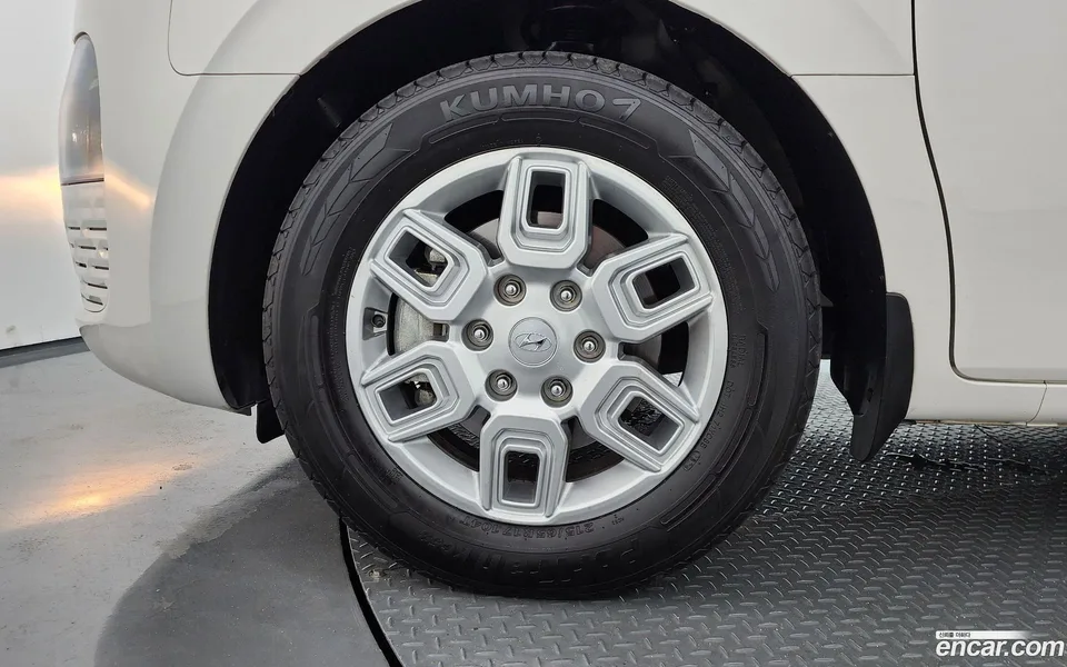Hyundai Staria L3.5 / 2022 — thumbnail 5