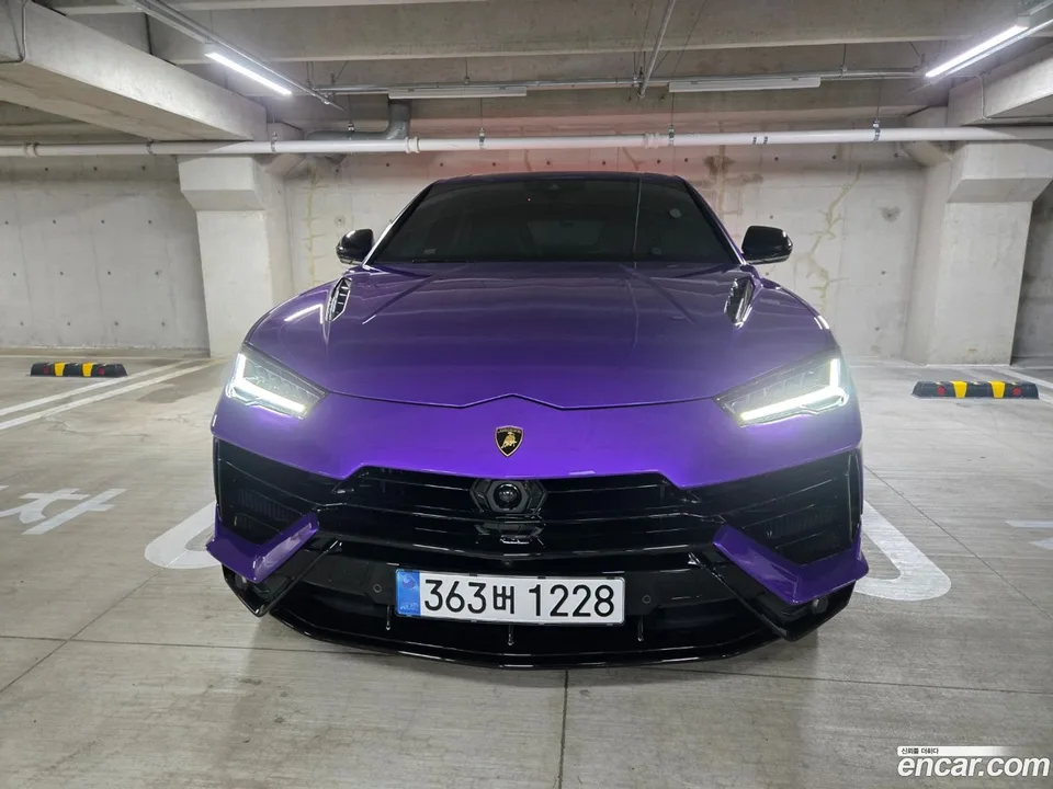 Lamborghini Urus 4.0 V8 S 2024 — фото 1, купить с доставкой в Москву