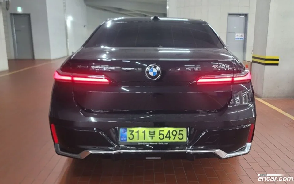 BMW 7 Series 740d xDrive M 2025 — thumbnail 3
