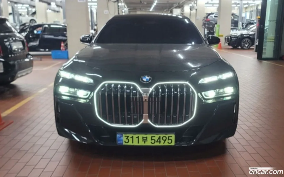 BMW 7 Series 740d xDrive M 2025 — photo 1, buy with delivery to Moscow