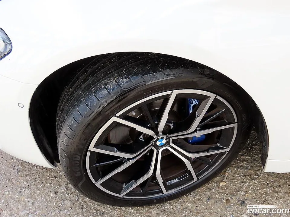 BMW 5 Series 530i M 2023 — thumbnail 5