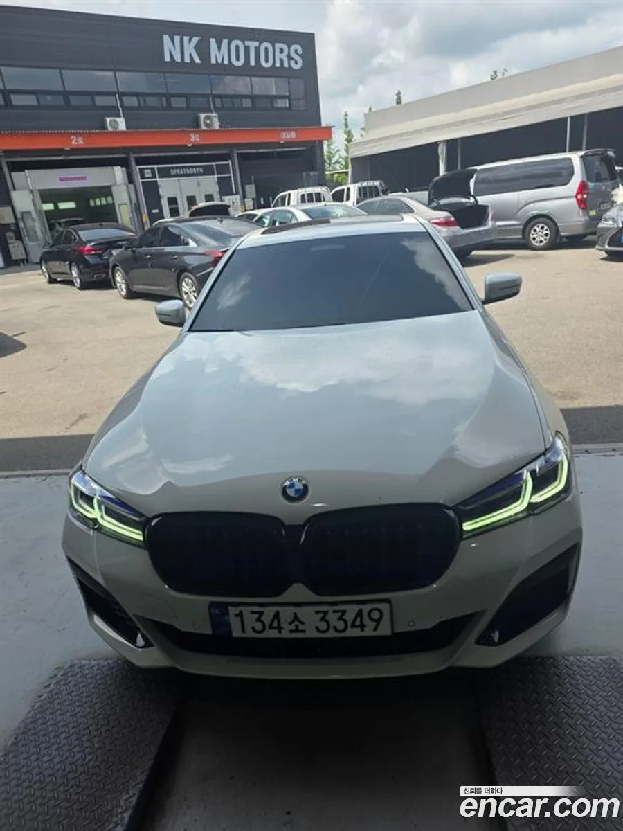 BMW 5 Series 530i M 2023 — photo 1, buy with delivery to Moscow
