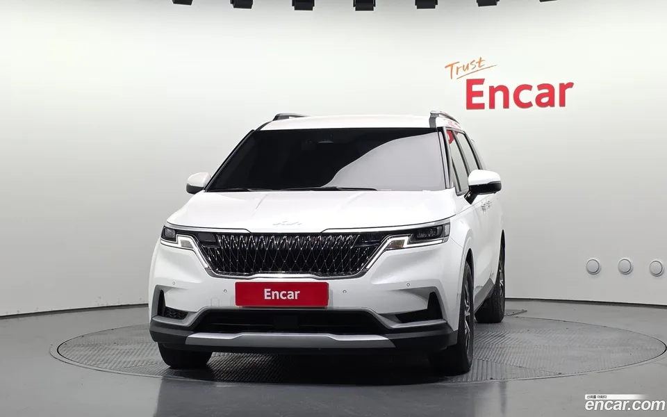 Kia Carnival 9 2022 — thumbnail 3