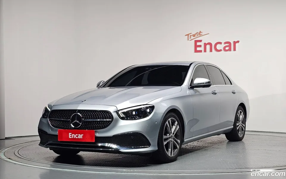Mercedes-Benz E-Class E350 4MATIC 2022 — photo 1, buy with delivery to Moscow