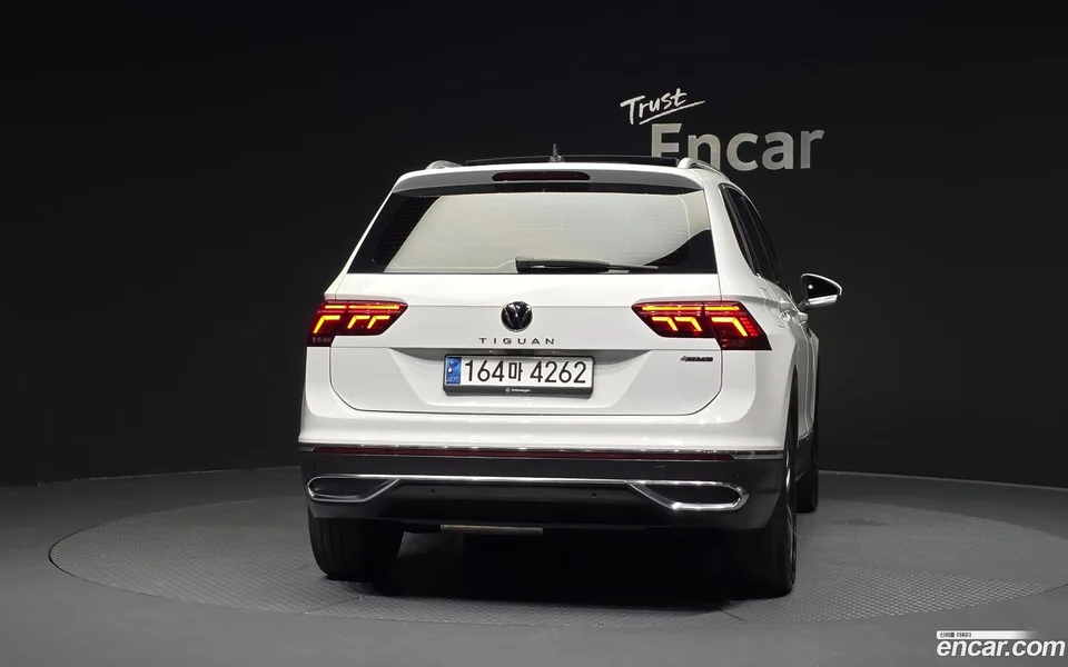 Volkswagen Tiguan 2.0 TDI 4 2023 — thumbnail 4