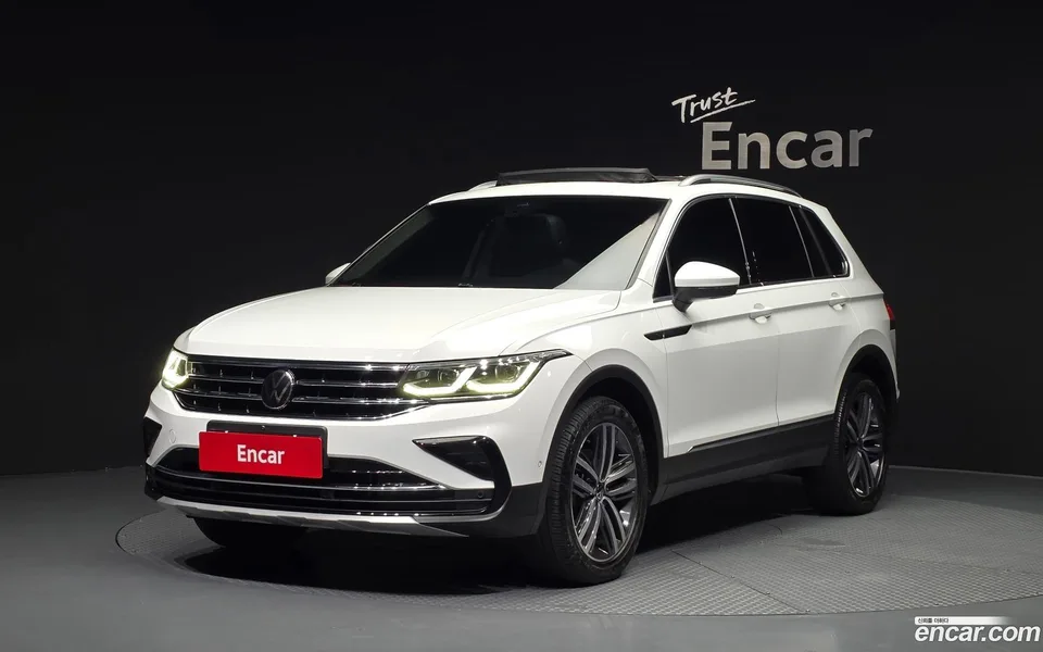 Volkswagen Tiguan 2.0 TDI 4 2023 — photo 1, buy with delivery to Moscow
